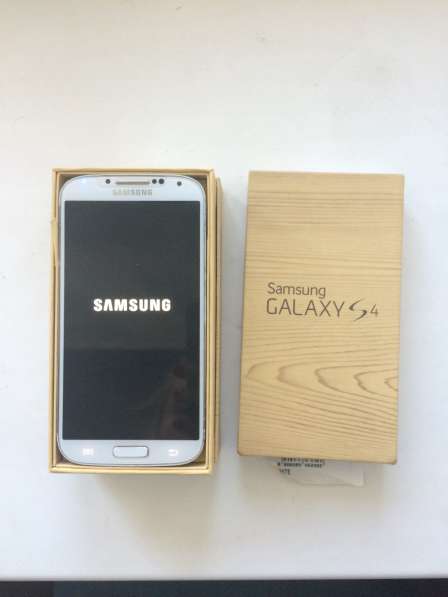 Samsung Galaxy s4 white