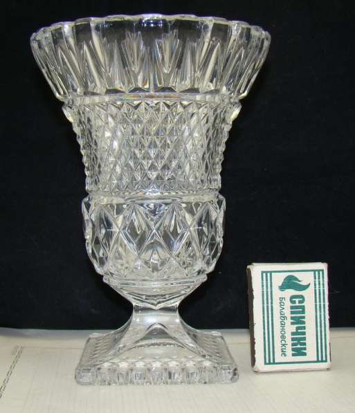 Ваза хрустальная винтажная (X230) в Москве
