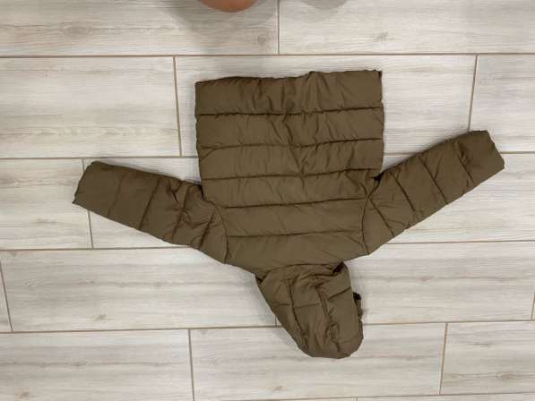 Демисезонная курточка 90 в Тюмени