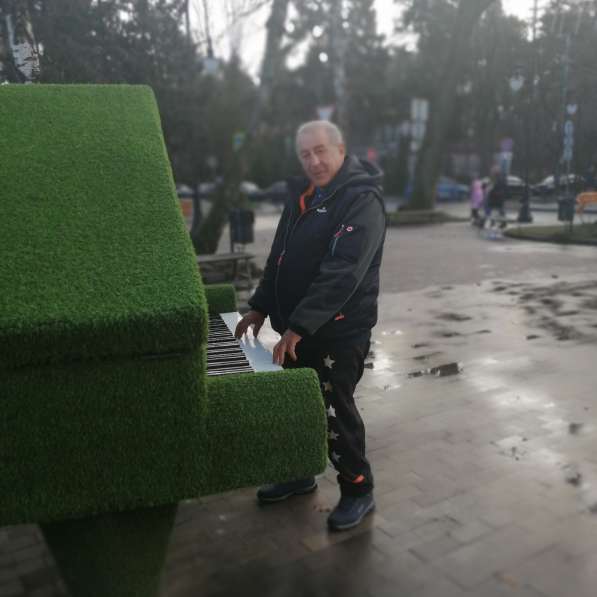 Владимир, 67 лет, хочет пообщаться – Познакомлюсь с ЖЕНЩИНОЙ 40-55 лет Серьезные отношения, встре в Москве