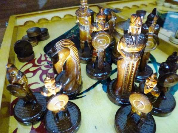 Игра шахматы/нарды сувенирные из дерева ручной работы в Москве фото 4