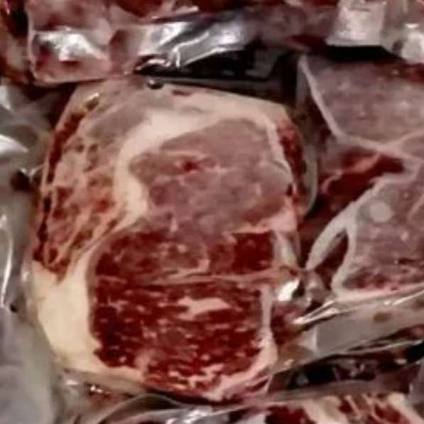 Стейк Ribeye Prime на кости мраморная говядина топ чойс