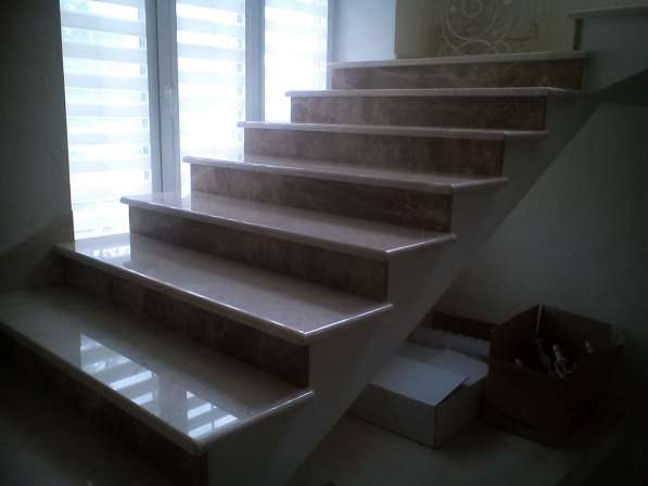 Лестницы из натурального камня мрамора и гранита в Шатуре фото 9
