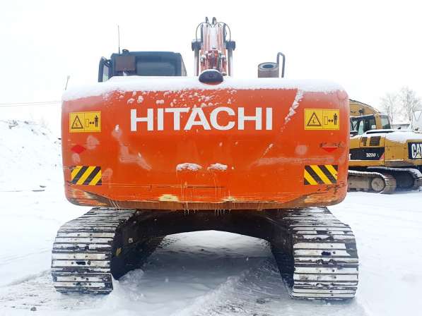 Hitachi ZX200LC-5G б/у гусеничный экскаватор в Санкт-Петербурге фото 10