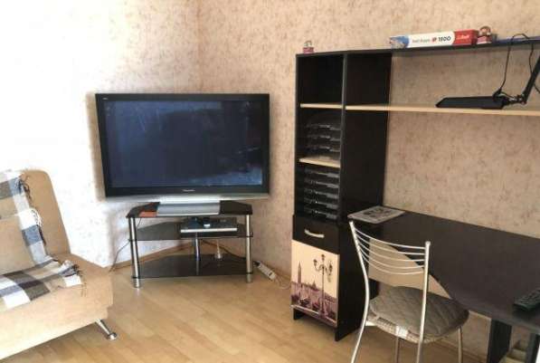 Сдаю 1-к квартиру на ул. Дзержинского 21а с мебелью в Алдане