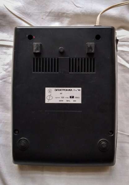 Советский калькулятор Электроника МК-44 в фото 3
