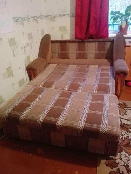 Продам Диван-кровать б/у,есть недостатки видно на фото,механ в Новосибирске фото 3