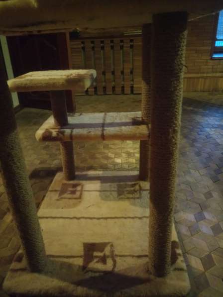 Домик-стойка для кошек с когтеточкой(7 уровней) в Краснодаре
