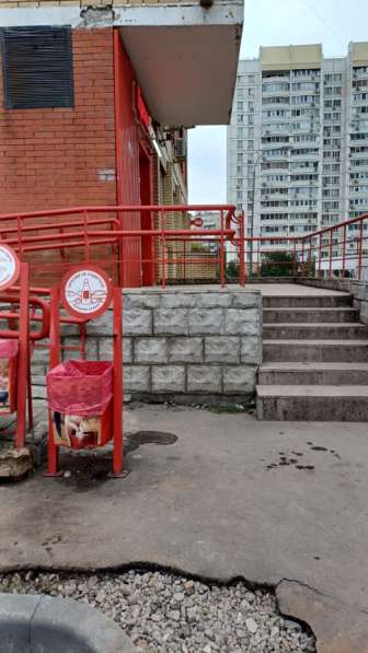 Красное белое магазин