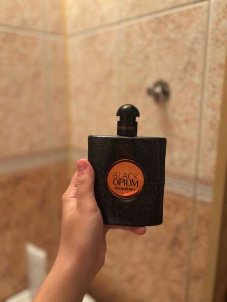 BLACK OPIUM парфюм YSL