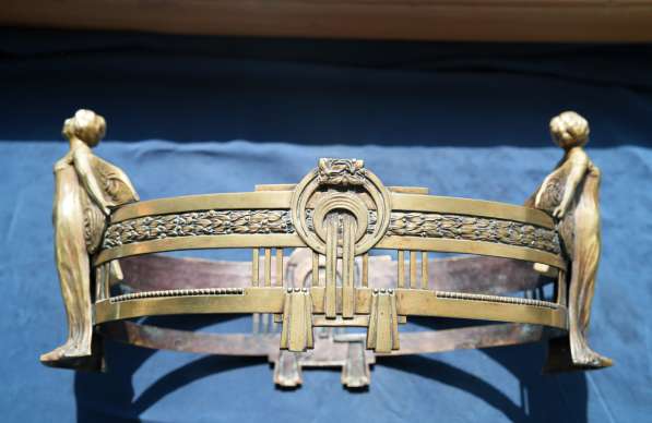 Старинная ваза-фруктовница большого размера в стиле Модерн в Санкт-Петербурге