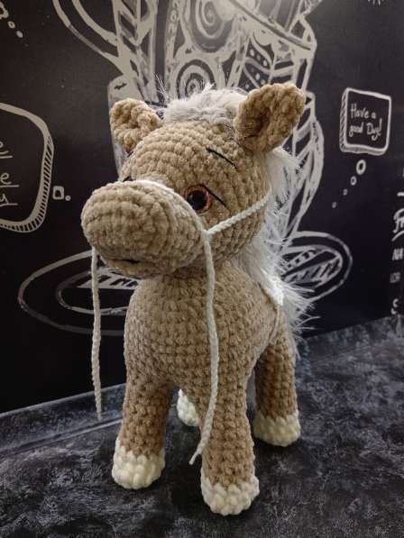 Вязанная лошадь