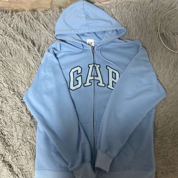 Кофта Gap в Казани