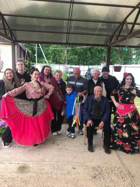 Цыганский коллектив в фото 4