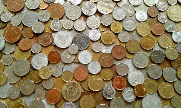 Иностранные монеты в Москве фото 3