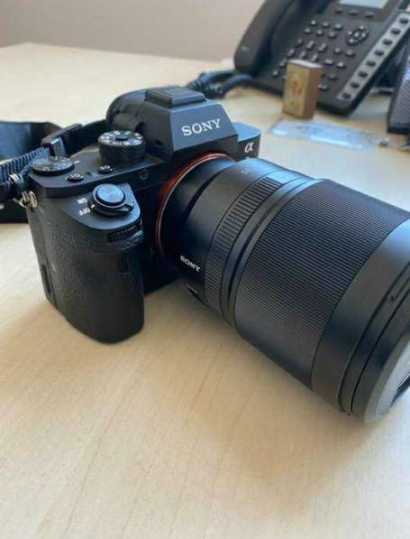 Беззеркальный фотоаппарат Sony Alpha A7R II body с объективо