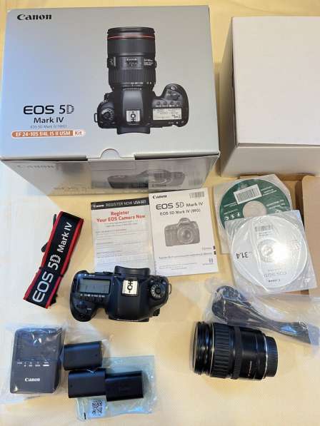 Canon EOS 5D Mark IV Digital SLR Camera w/EF 28-135 lens в 