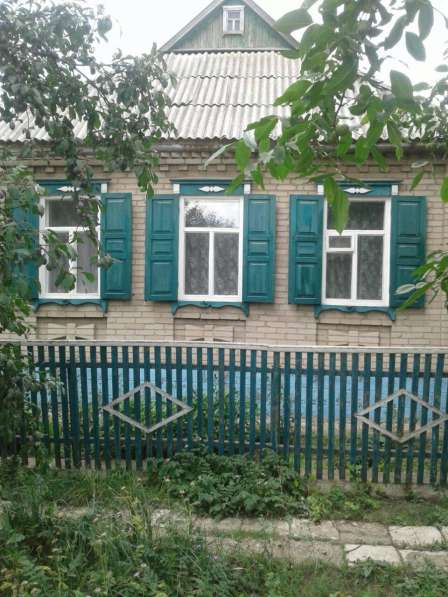 Продам уютный дом в г. Амвросиевка по ул. Толбухина, 37