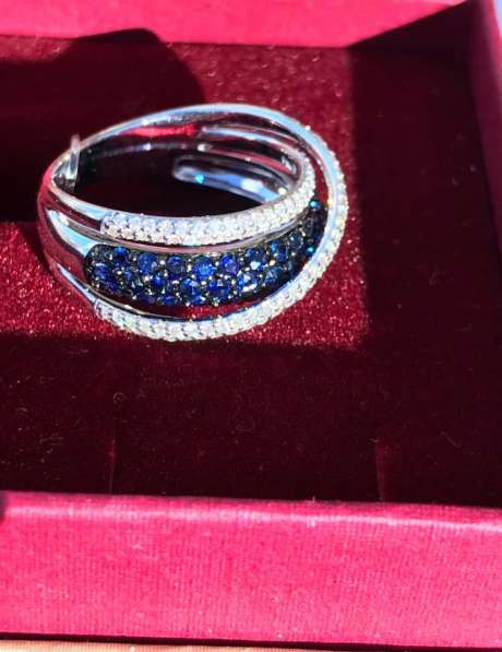 Золотое кольцо с бриллиантами и сапфирами в Москве фото 5