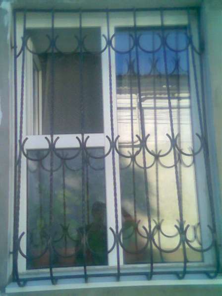 Изготовлю металлические решетки на окна и двери в Симферополе фото 5