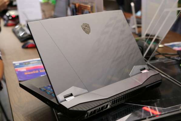 MSI 17.3 GT76 Titan DT Игровой ноутбук в Москве фото 4