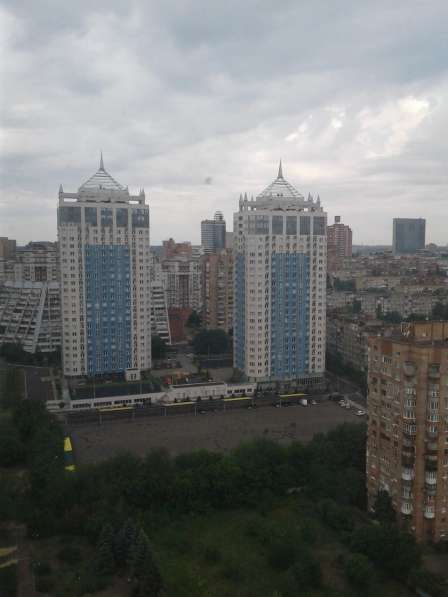 Продам 4 комнатную квартиру в новострое в центре Донецка в фото 3