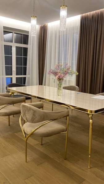 Кухонный стол и стулья в золоте в Казани фото 4