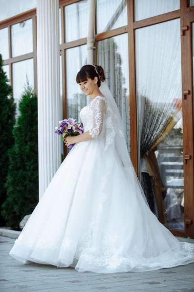 Продам свадебное платье, покупалась в Москве в фото 4