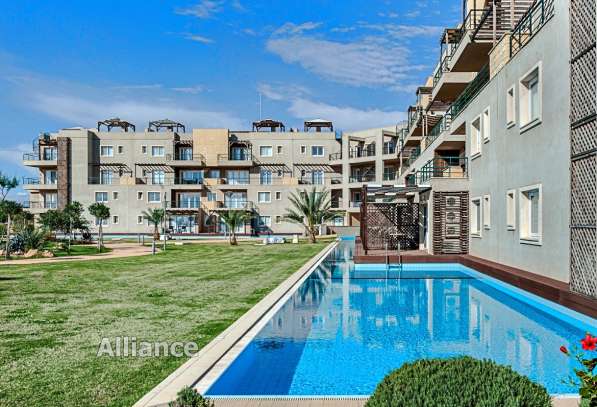 Квартиры в курортном комплексе на море на Северном Кипре в фото 8