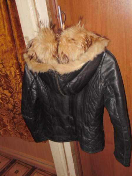 Куртка кожанная женская тёплая р-р:42-44 в Нижнем Новгороде фото 7