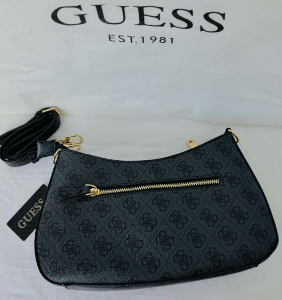 Сумка Guess в Санкт-Петербурге