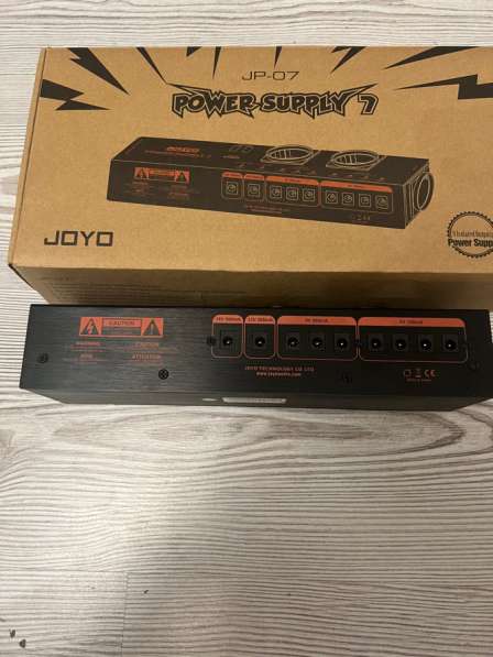 Блок питания для педалборда Joyo power supply 7 в Москве