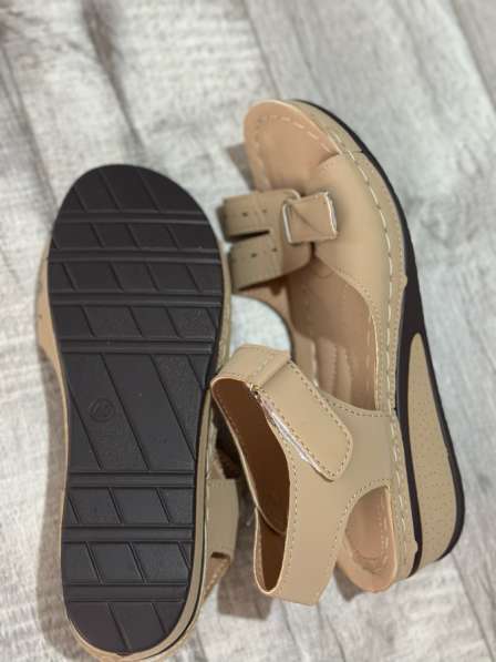 Сандалии в Новосибирске