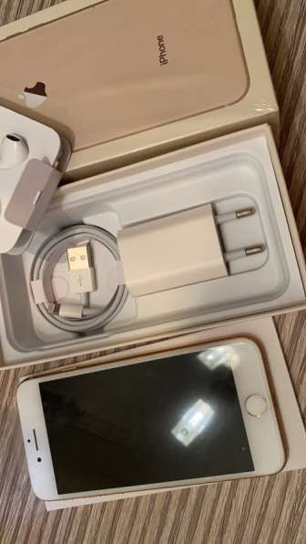Apple iPhone 8 Gold в Южно-Сахалинске фото 7
