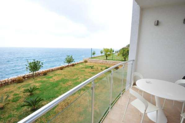 Продаю элитную квартиру в Черногории в 15 метрах от моря в фото 4