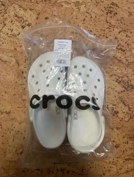 Белые тапочки crocs в Казани фото 5