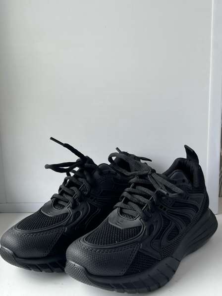 Детские кроссовки