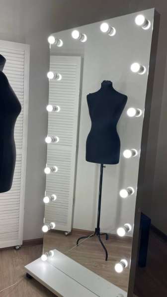 Гримерное зеркало