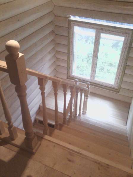 Деревянные лестницы в дом от местного производителя