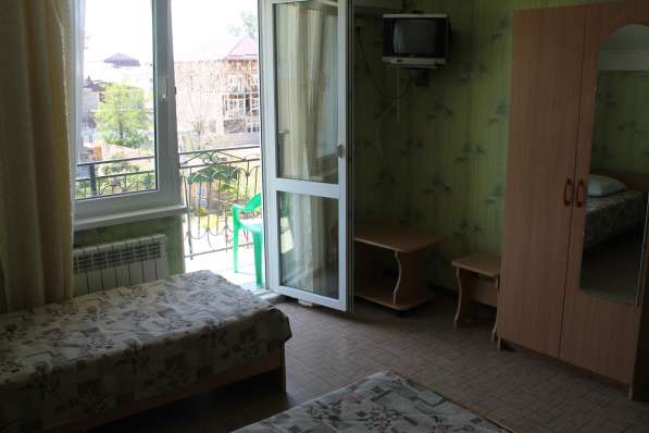 Посуточная аренда 2-3 - местных номеров в Лазаревской в Сочи фото 9