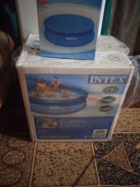 Продам бассейн INTEX новый комплект