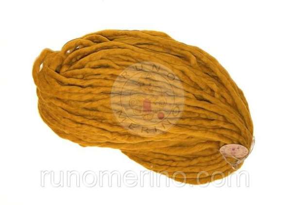 Объёмная пряжа, цвет №34 ЯНТАРЬ в фото 4