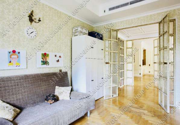 Продам трехкомнатную квартиру в Москва.Жилая площадь 145 кв.м.Этаж 3.Есть Балкон. в Москве