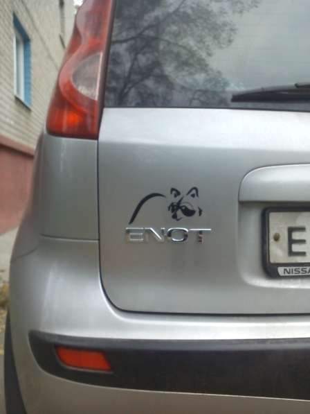 Наклейка на NISSAN NOTE