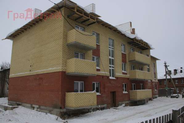 Продам трехкомнатную квартиру в Вологда.Жилая площадь 75,88 кв.м.Дом кирпичный.Есть Балкон.