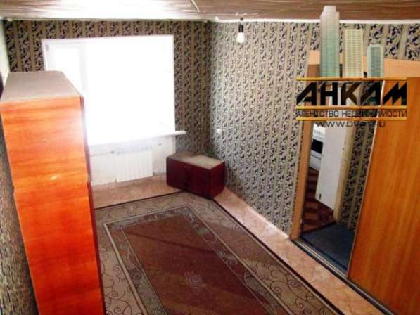 Продам двухкомнатную квартиру в г.Петропавловск-Камчатский. Жилая площадь 45 кв.м. Этаж 3. Дом панельный. 