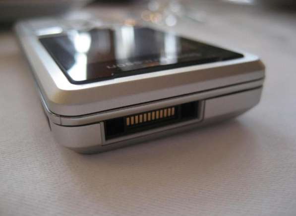 Sony Ericsson T250i (оригинал, комплект) в Москве фото 5