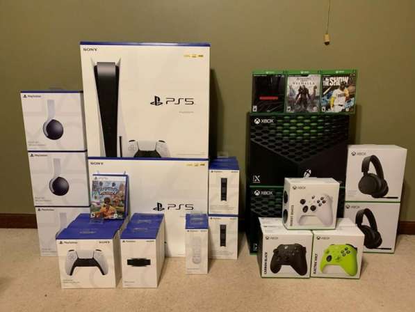 Дисковое издание Sony PlayStation 5 в фото 3