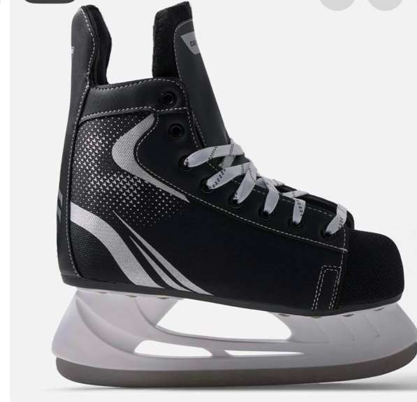 Коньки новые р40 в Москве