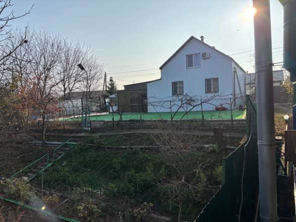 Домик у озера